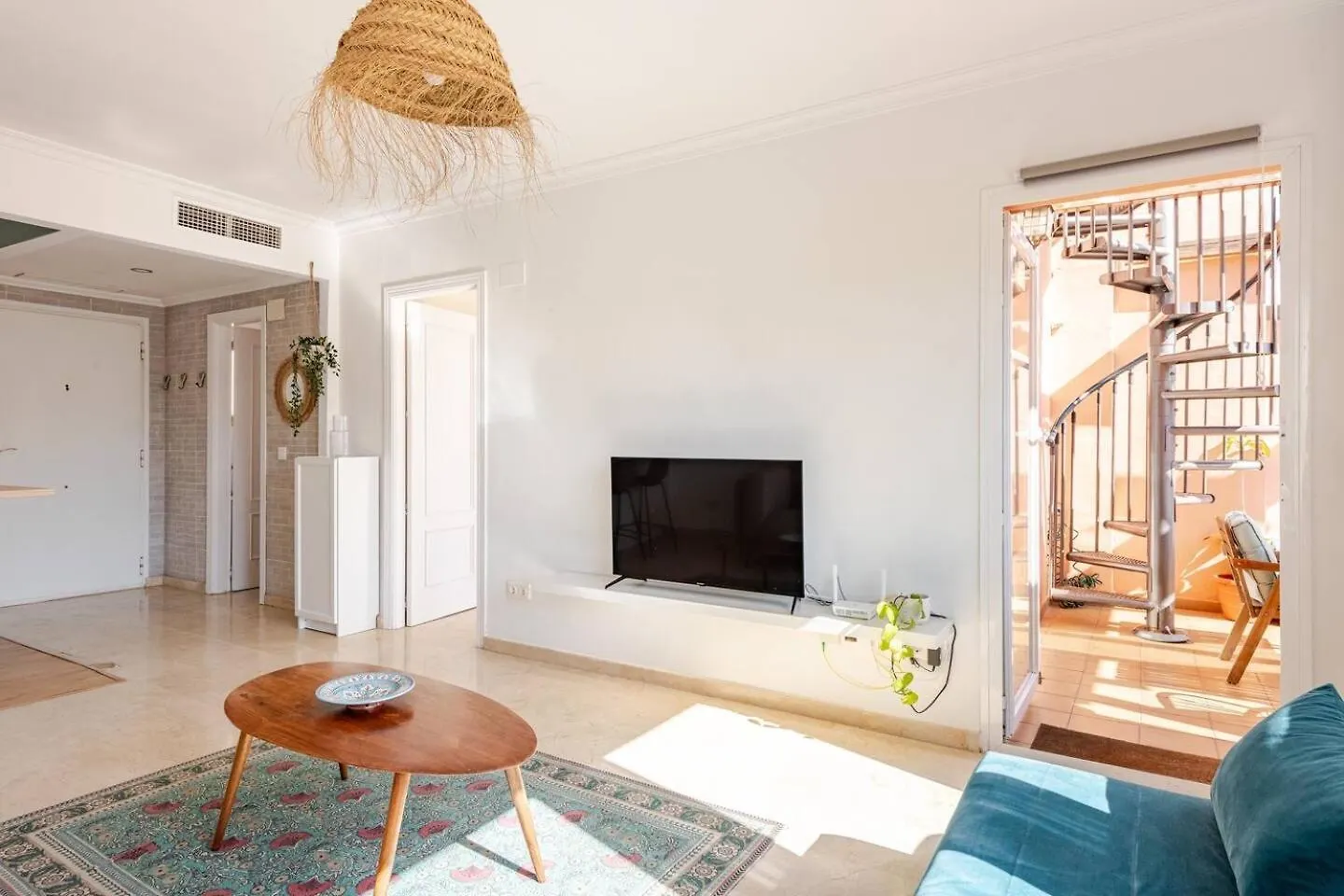Apartment Riviera Retreat With Rooftop And Sea Views Mijas