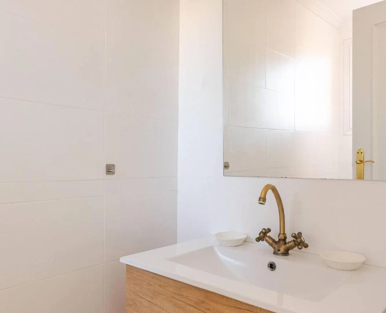 מיחאס Riviera Retreat With Private Rooftop And Sea Views 0*,